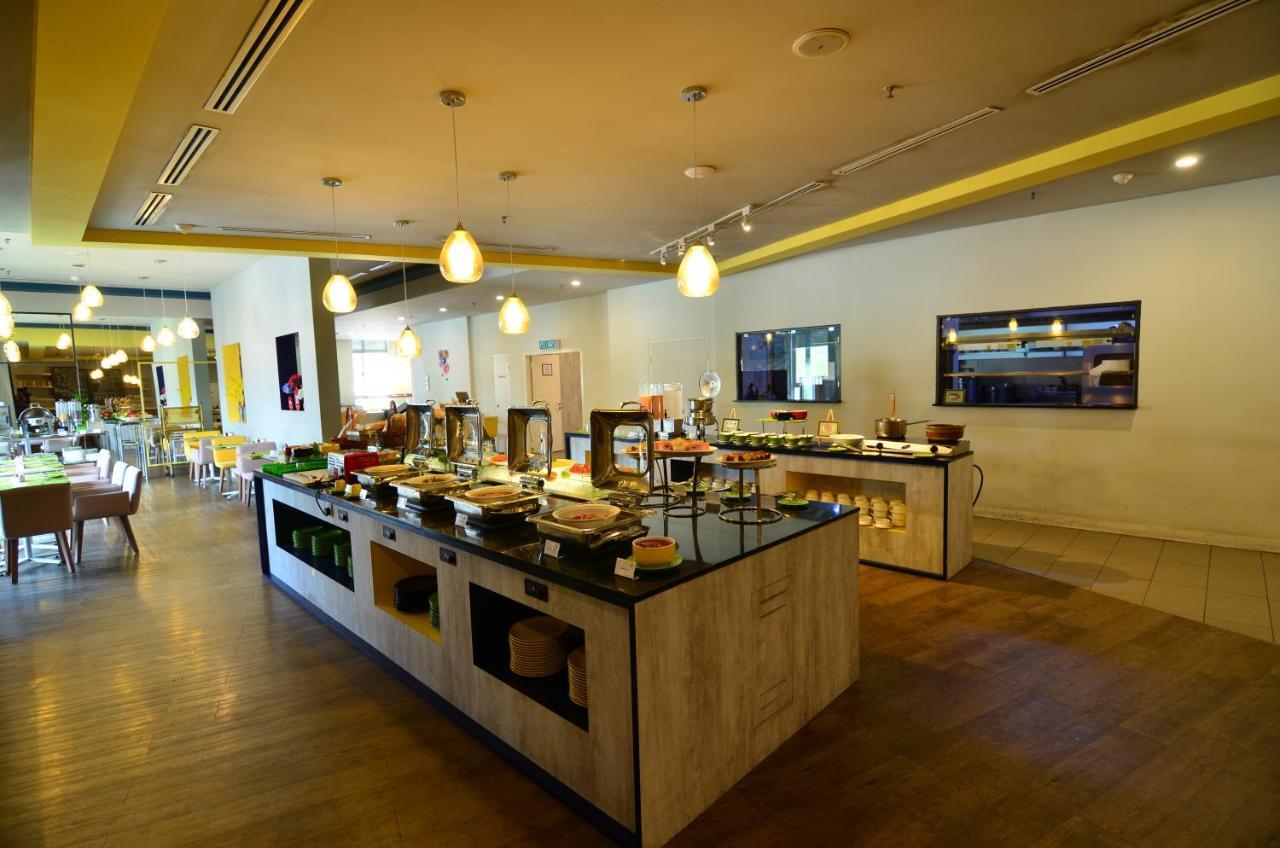 Ibis Styles Kuala Lumpur Sri Damansara Hotel Petaling Jaya Exterior foto